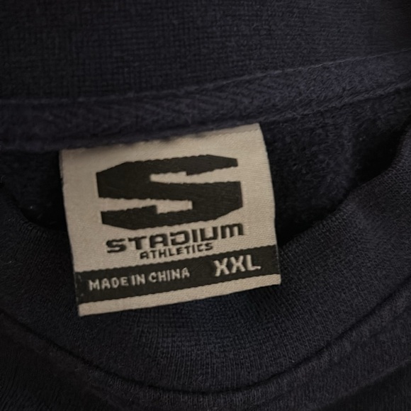 Villanova University Long Sleeve Crewneck Navy XL - Picture 4 of 9